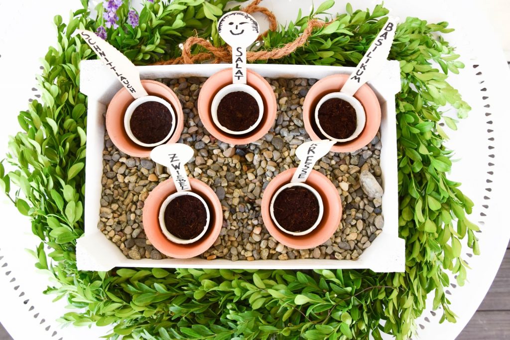 biogarten diy kraeuterkiste selber machen bio garten fuer balkon terrasse meinkleinergarten