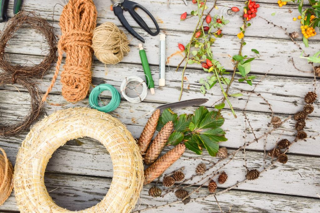 Kranz aus Moos selber machen. DIY Mooskranz einfach und schnell für Herbst und Winter die perfekte Deko