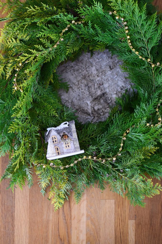 DIY Kranz selbstgemacht einfach und schnell mit Thuja und Zapfen und Sterne Kränze Strohkränze selber machen wreath DIY Kranz selbstgemacht einfach und schnell mit Thuja und Zapfen und Sterne Kränze Strohkränze selber machen wreath