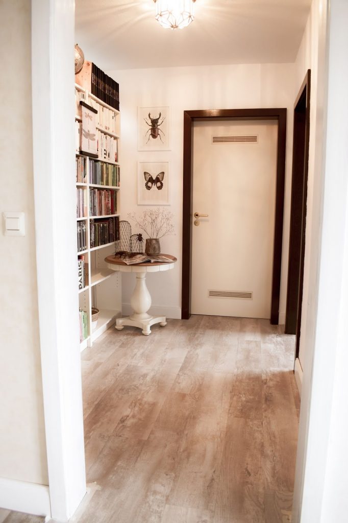Bücherregale ordnen und schön dekorieren. Dekotipps Ordnung Bücher Regale Bibliothek Bücherregale ordnen und schön dekorieren. Dekotipps Ordnung Bücher Regale Bibliothek