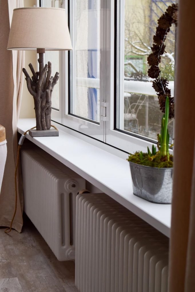 Renovierung von Fenstersims mit selbstklebender Folie. Einfach selbermachen renovieren Marmor Folie Klebefolie. Aus Alt mach NEU Renovierung von Fenstersims mit selbstklebender Folie. Einfach selbermachen renovieren Marmor Folie Klebefolie. Aus Alt mach NEU