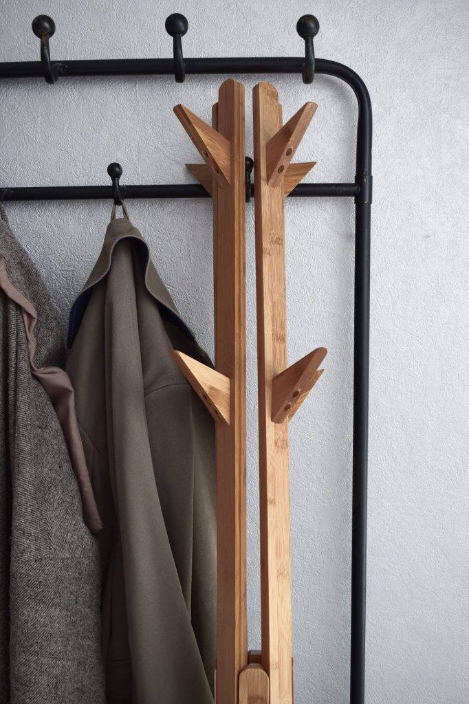 Garderobe Ideen für Flur zur praktischen Aufbewahrung von Jacken und Taschen: Standgarderobe aus Bambus von Wenko: Mikado. Einrichtung Dekoidee aufbewahren natürlich wohnen umweltfreundlich Garderobe Ideen für Flur zur praktischen Aufbewahrung von Jacken und Taschen: Standgarderobe aus Bambus von Wenko: Mikado. Einrichtung Dekoidee aufbewahren natürlich wohnen umweltfreundlich