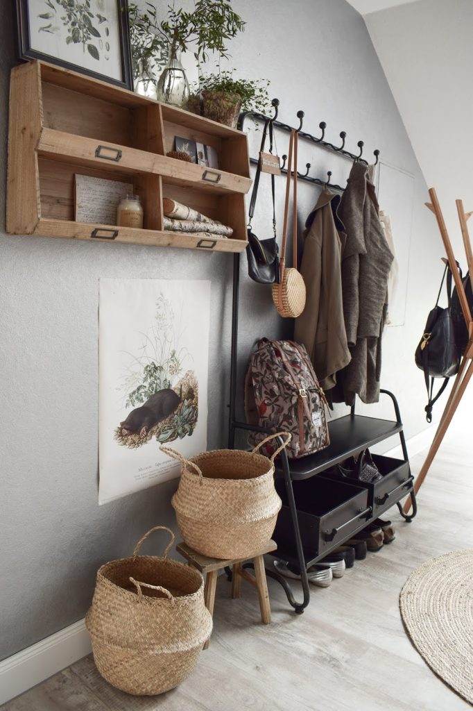 Garderobe Ideen für Flur Einrichtung Dekoidee aufbewahren natürlich wohnen umweltfreundlich Vorhang Teppich Holz Körbe aus Sisal Garderobe Ideen für Flur Einrichtung Dekoidee aufbewahren natürlich wohnen umweltfreundlich Vorhang Teppich Holz Körbe aus Sisal