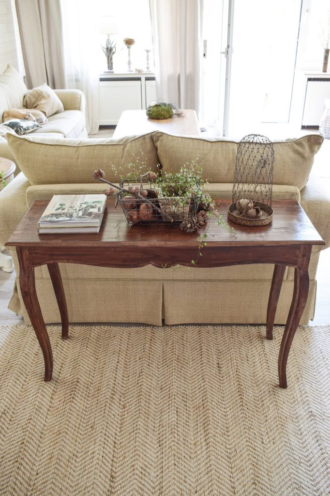 3 Dekoideen für deinen Konsolentisch und Sideboard. Natürlich dekorieren im Wohnzimmer Flur Esszimmer. Dekoidee Konsole Naturdeko Mühlenbeckia Drahtkorb Drahthaube 3 Dekoideen für deinen Konsolentisch und Sideboard. Natürlich dekorieren im Wohnzimmer Flur Esszimmer. Dekoidee Konsole Naturdeko Mühlenbeckia Drahtkorb Drahthaube