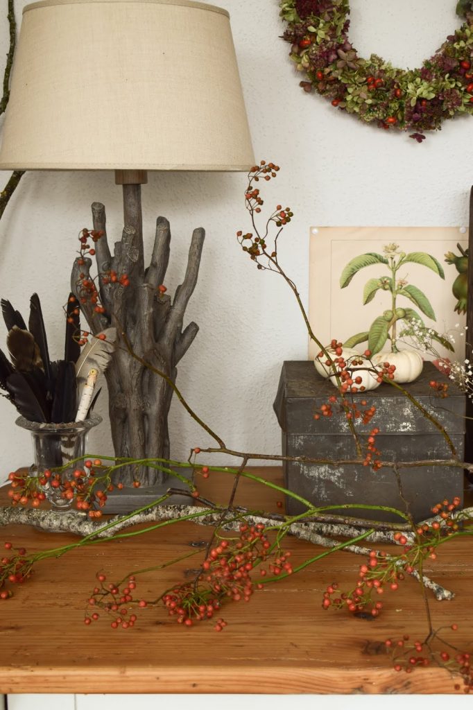 Hortensienkranz Anleitung zum selber binden mit Fetter Henne Hagebutte Hagebutten Kränze Dekoidee Herbst Kranz binden für Anfaenger herbstlich dekorieren kränze DIY Hortensienkranz Anleitung zum selber binden mit Fetter Henne Hagebutte Hagebutten Kränze Dekoidee Herbst Kranz binden für Anfaenger herbstlich dekorieren kränze DIY