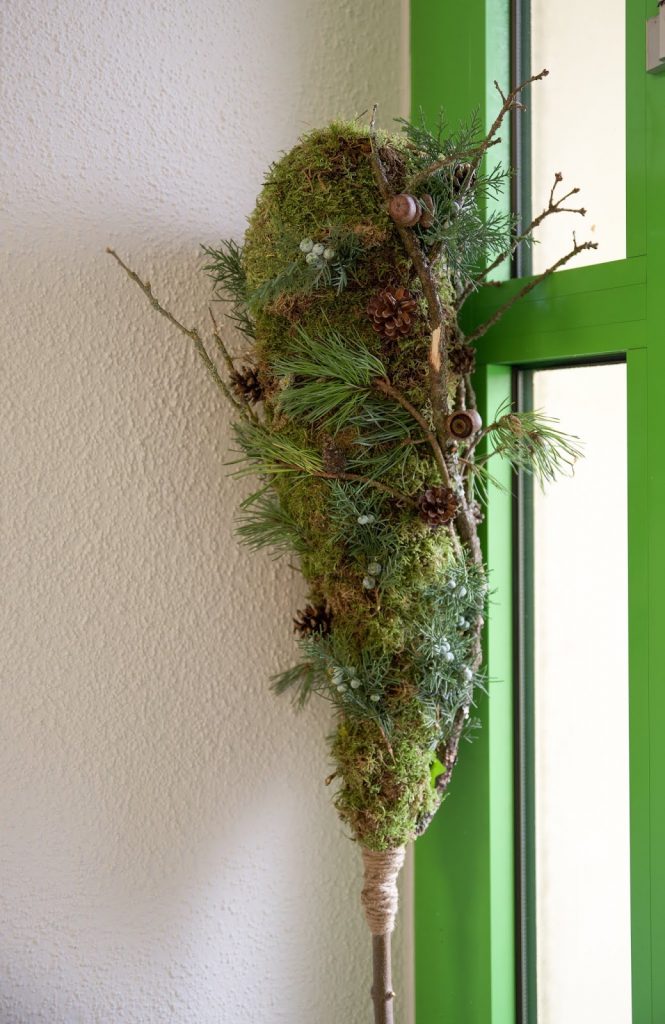 Workshop Rückblick Winterdeko aus Naturmaterialien von Kreativ-Natürlich-Ideenreich: Dekostab Gartenstab Mooskranz Winterbäume Winterbaum mit tollen Materialien Ideen Inspirationen Kreativsein winterliche Deko und mehr gestalten Workshop Rückblick Winterdeko aus Naturmaterialien von Kreativ-Natürlich-Ideenreich: Dekostab Gartenstab Mooskranz Winterbäume Winterbaum mit tollen Materialien Ideen Inspirationen Kreativsein winterliche Deko und mehr gestalten