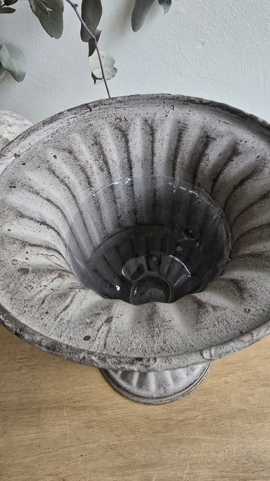 pokal amphore grau vase metallvase dekovase metall im mrs greenery shop bestellen kaufen