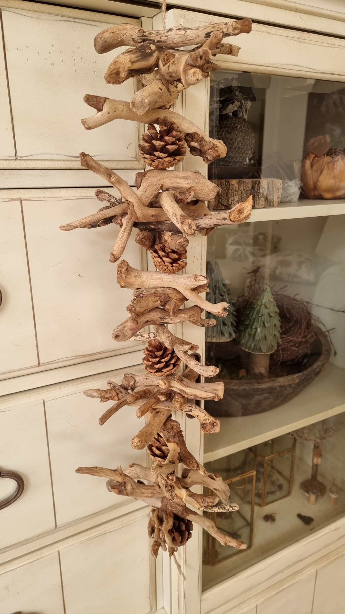 Treibholz Girlande Anhänger Holzdeko Naturdeko Zapfen im Mrs Greenery Sh