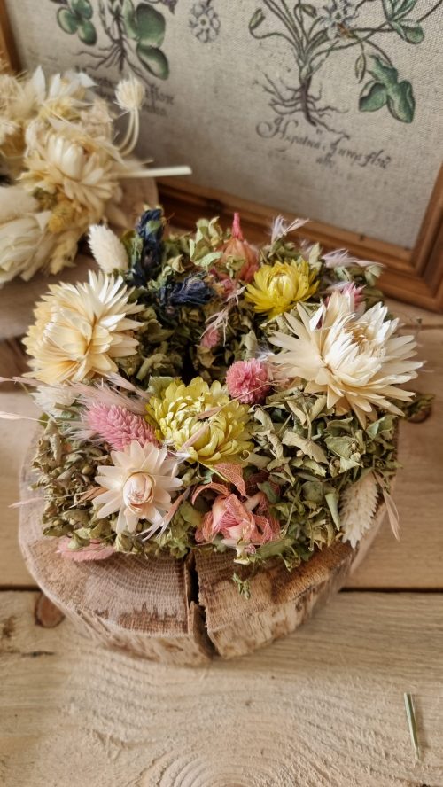 Kranz Kränze Mini-Kränze Trockenblumen getrocknete Blüten Trockenblumenkranz weiss pastell im Mrs Greenery Shop bestellen kaufen