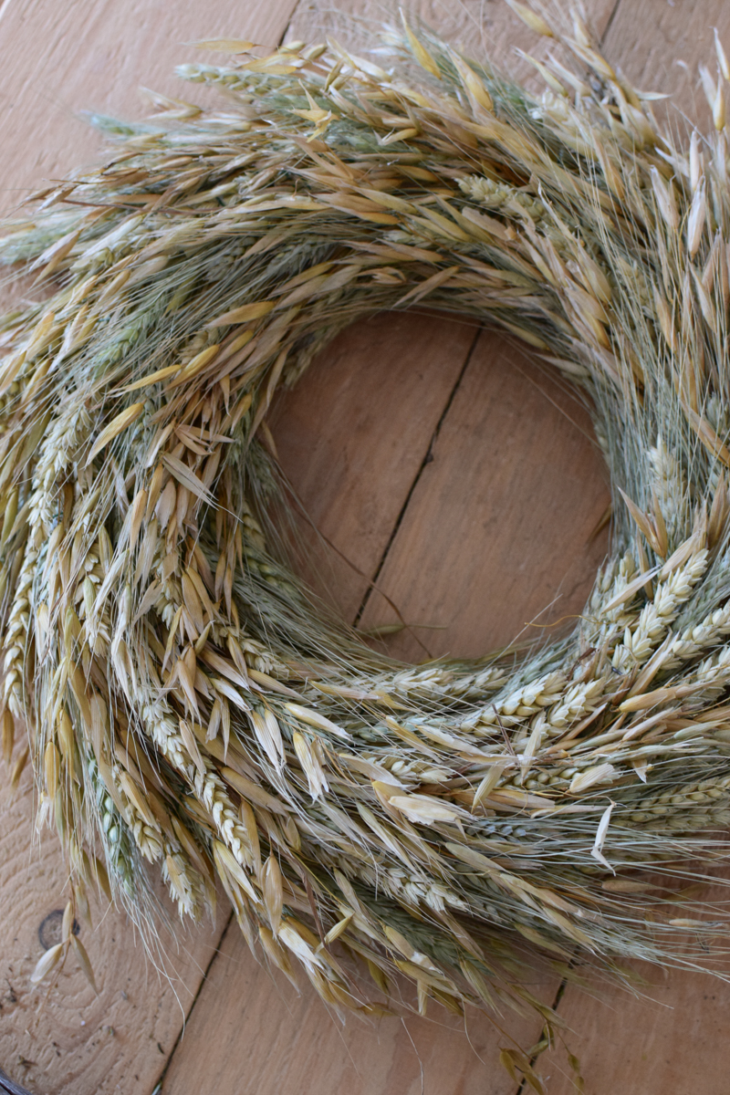Getreide Kranz binden. Sommerkranz Getreidekranz Herbstkranz inkl. Material Kränze selber machen aus getrockneten Blumen. Trockenblumenkranz, Kränze selbermachen DIY Selberbinden selbermachen