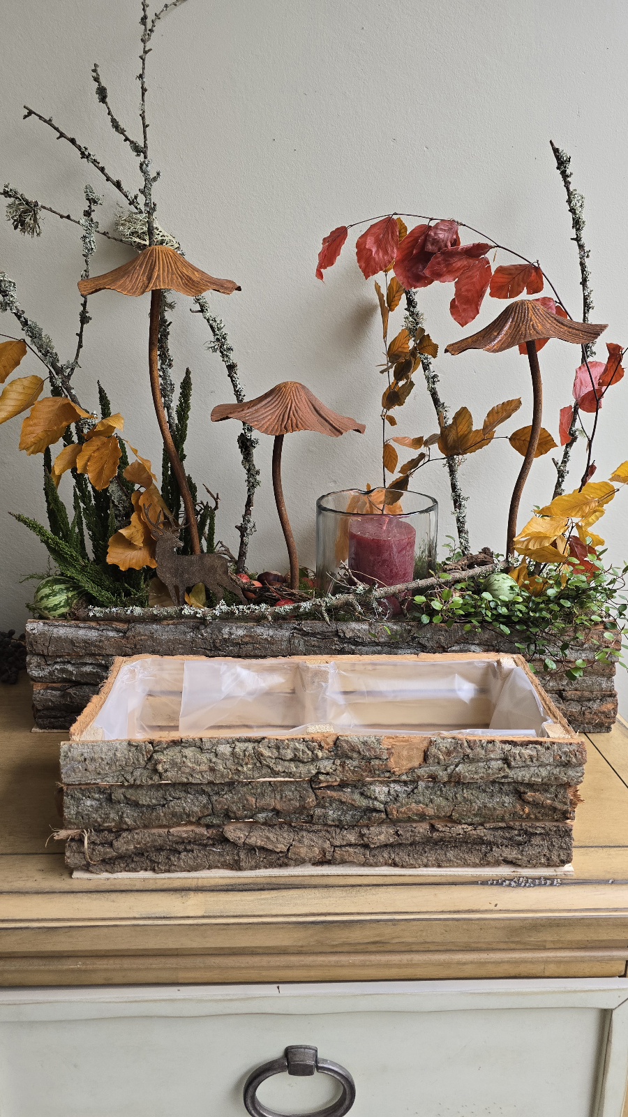rindenholzkiste rindendeko holzkiste balkonkasten balkonkiste im Mrs greenery shop bestellen kaufen