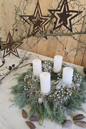 DIY adventskranz kreativ st anleitung workshop kranzbinden winterkranz selbermachen mit mrs greenery kaufen bestellen