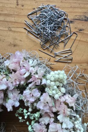 patenthaften krampen strohblumennadeln im mrs Greenery shop kaufen bestellen