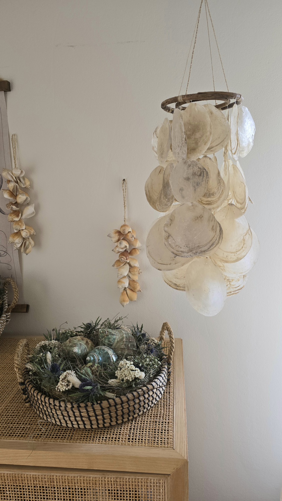 Muscheln Windspiel Mobile Perlmutt Maritime Deko im Mrs Greenery Shop bestellen kaufen